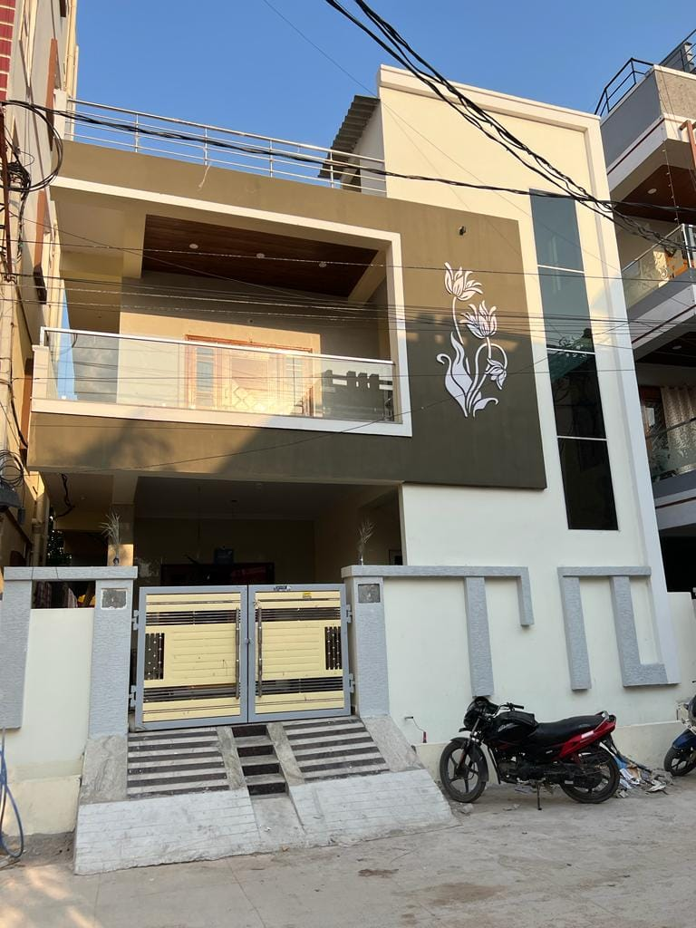 Independent House View 1 - Modern Luxury Villa